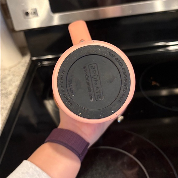 BrüMate Pink water bottle - Picture 6 of 9